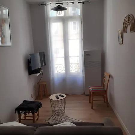 T2 Climatisé En Centre Appartamento *