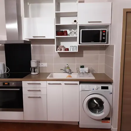 T2 Climatise En Centre Apartment *